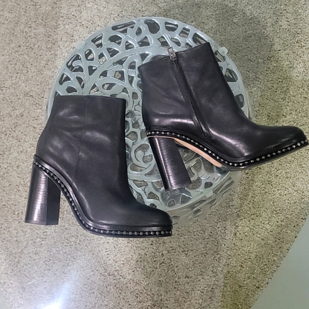 Coach black block heels studed boots size39.5